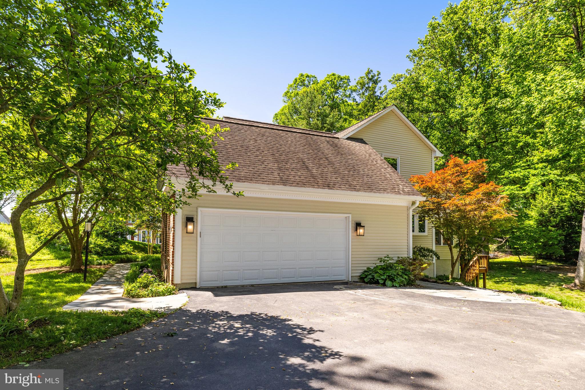 1802 Brookstone Ct