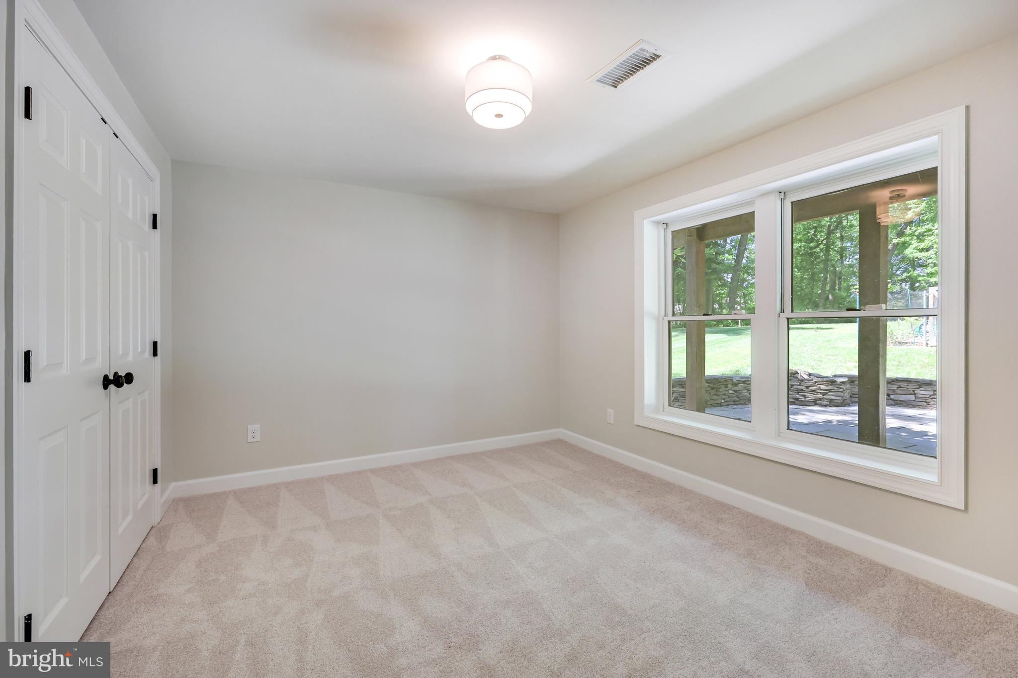 1802 Brookstone Ct
