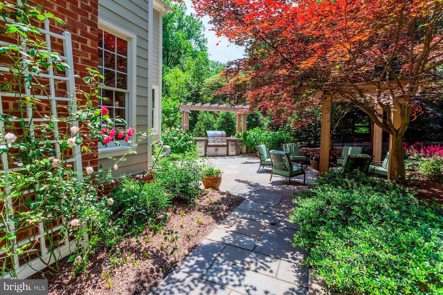 9110 STERLING MONTAGUE DR