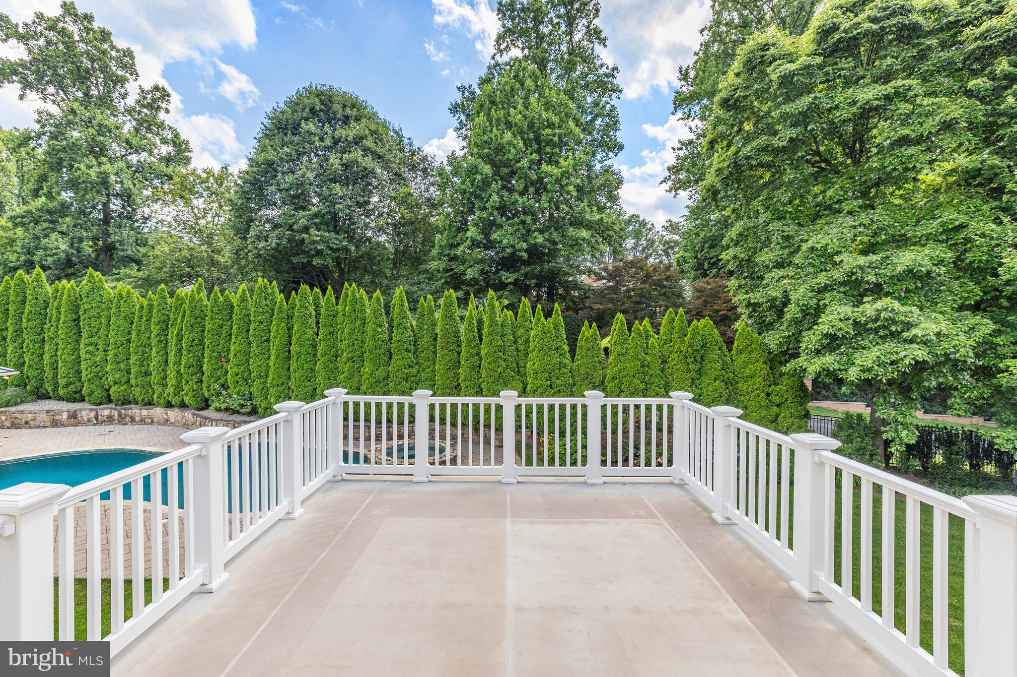 1016 Eaton Dr