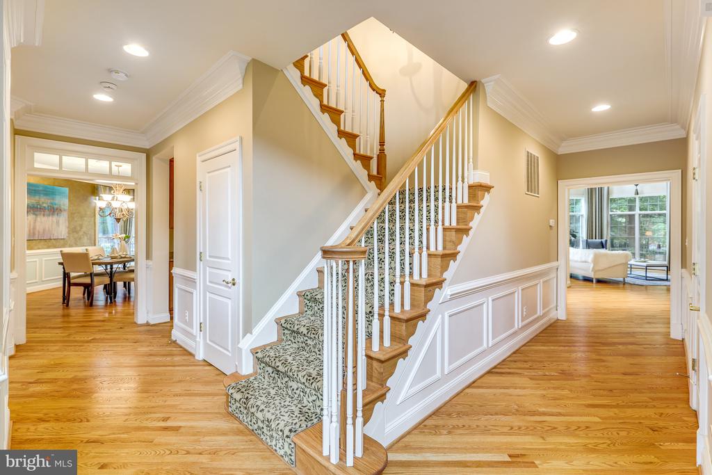 1016 Eaton Dr