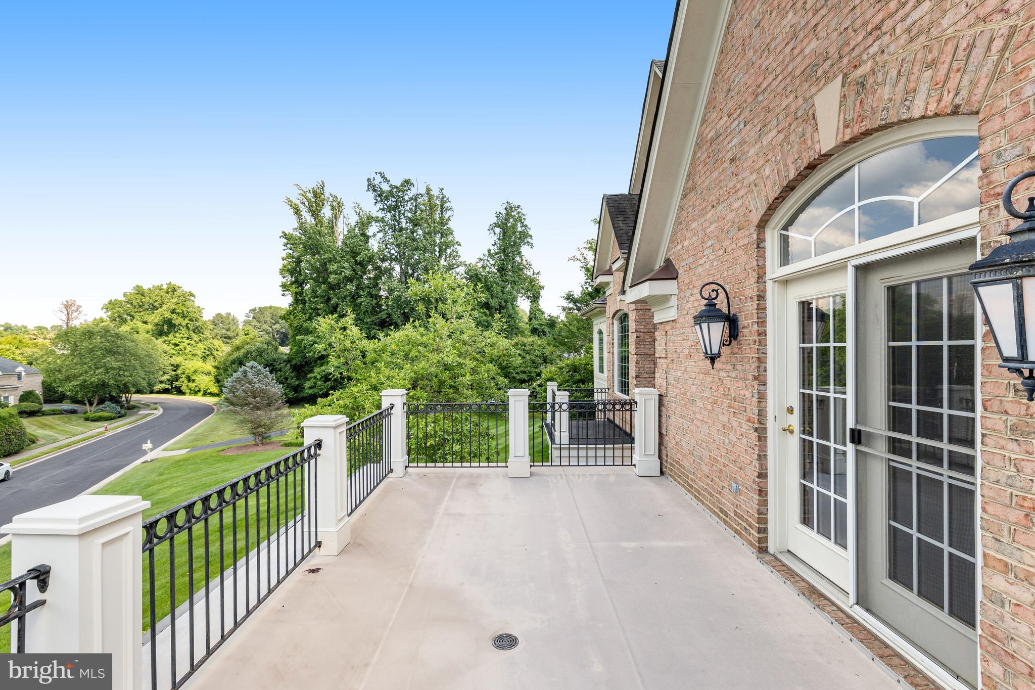 1016 Eaton Dr