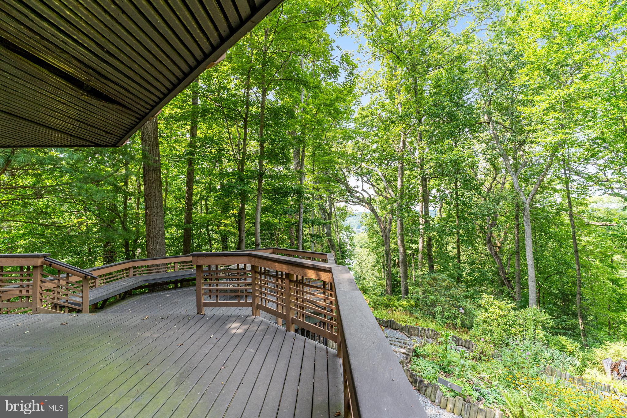 718 Bulls Neck Rd