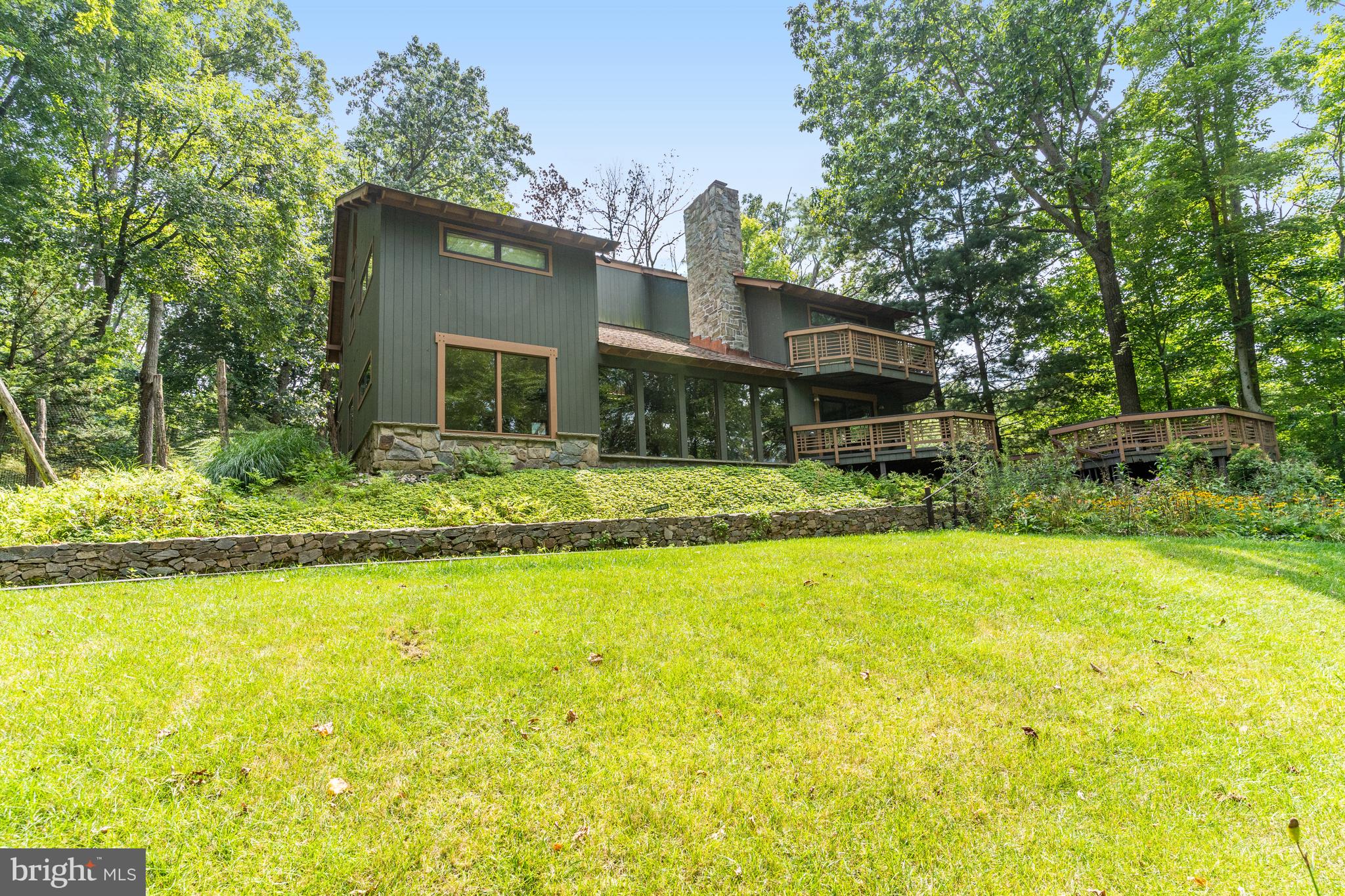 718 Bulls Neck Rd