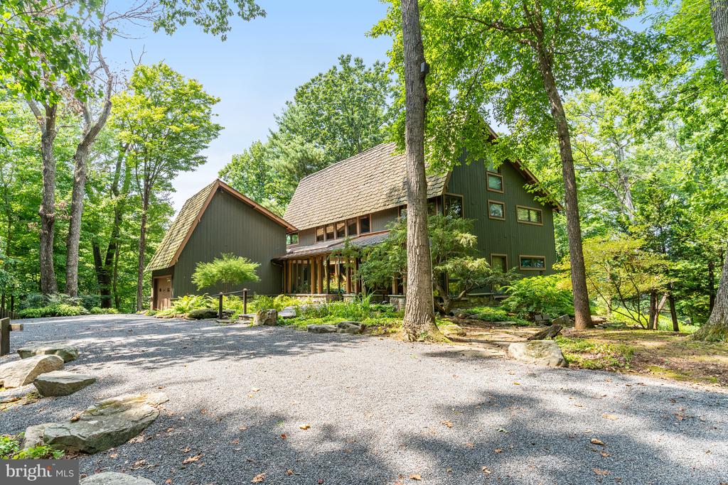 718 Bulls Neck Rd