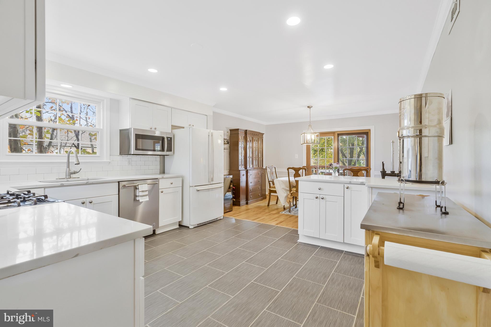 1033 Riva Ridge Dr