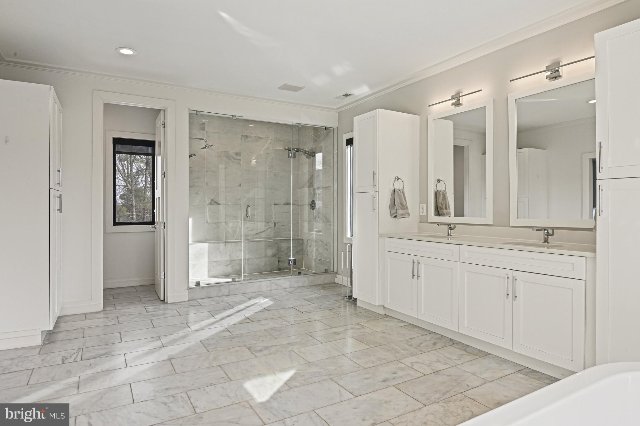 1549 Brookhaven Dr