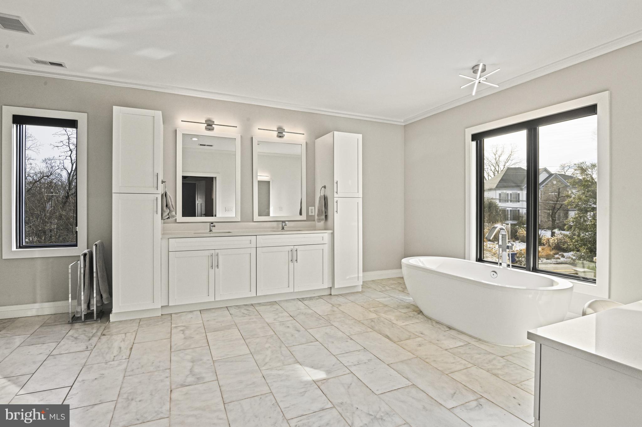 1549 Brookhaven Dr
