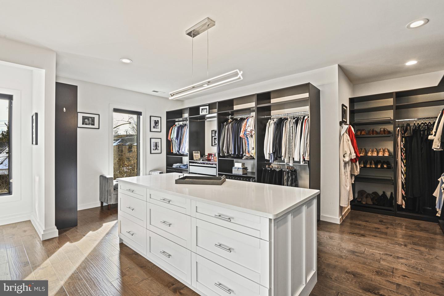1549 Brookhaven Dr