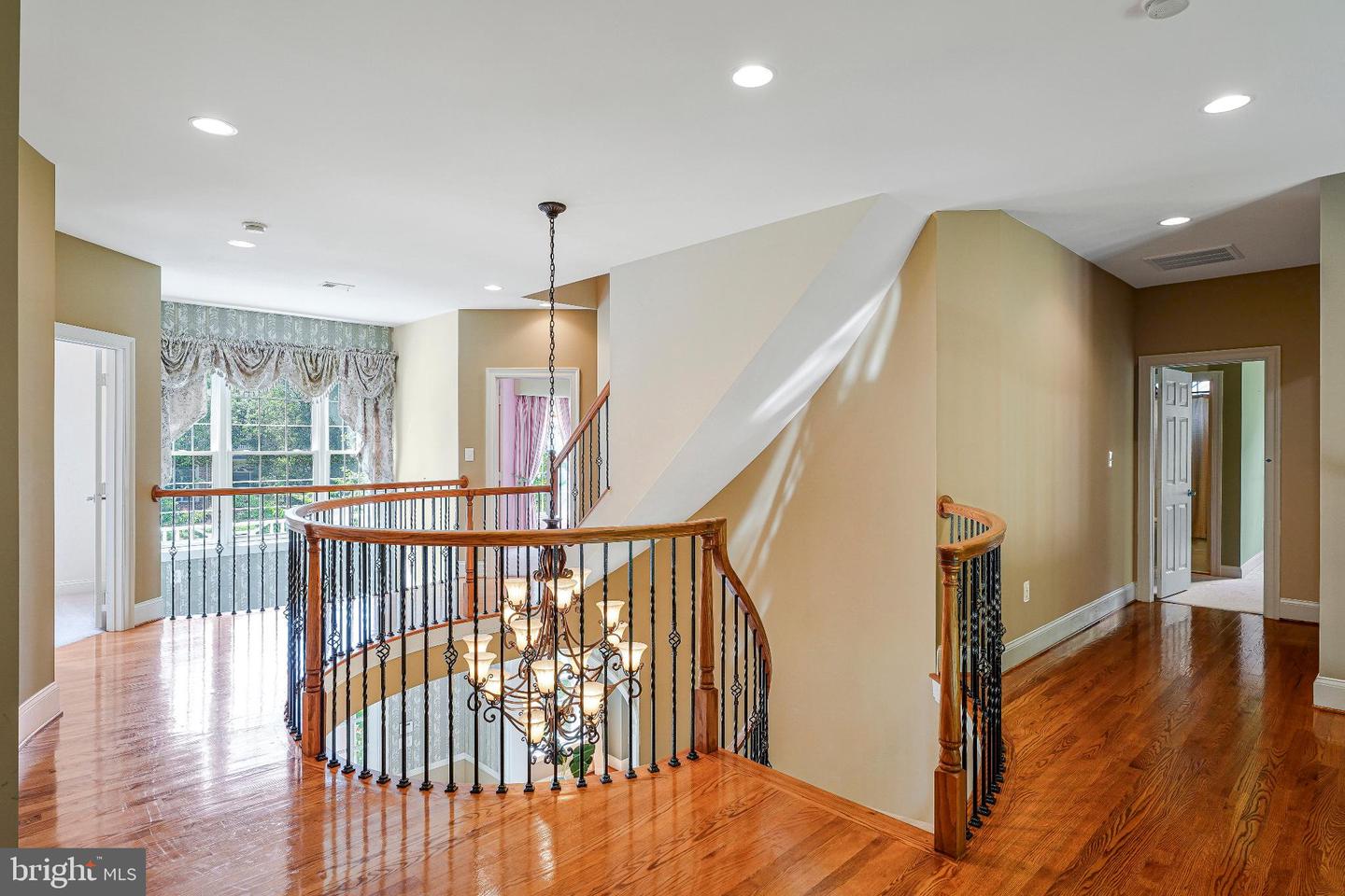 1631 Irvin St