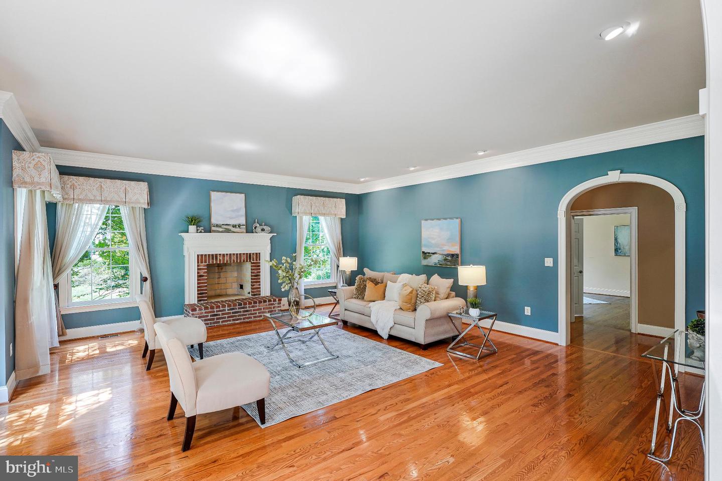 1631 Irvin St