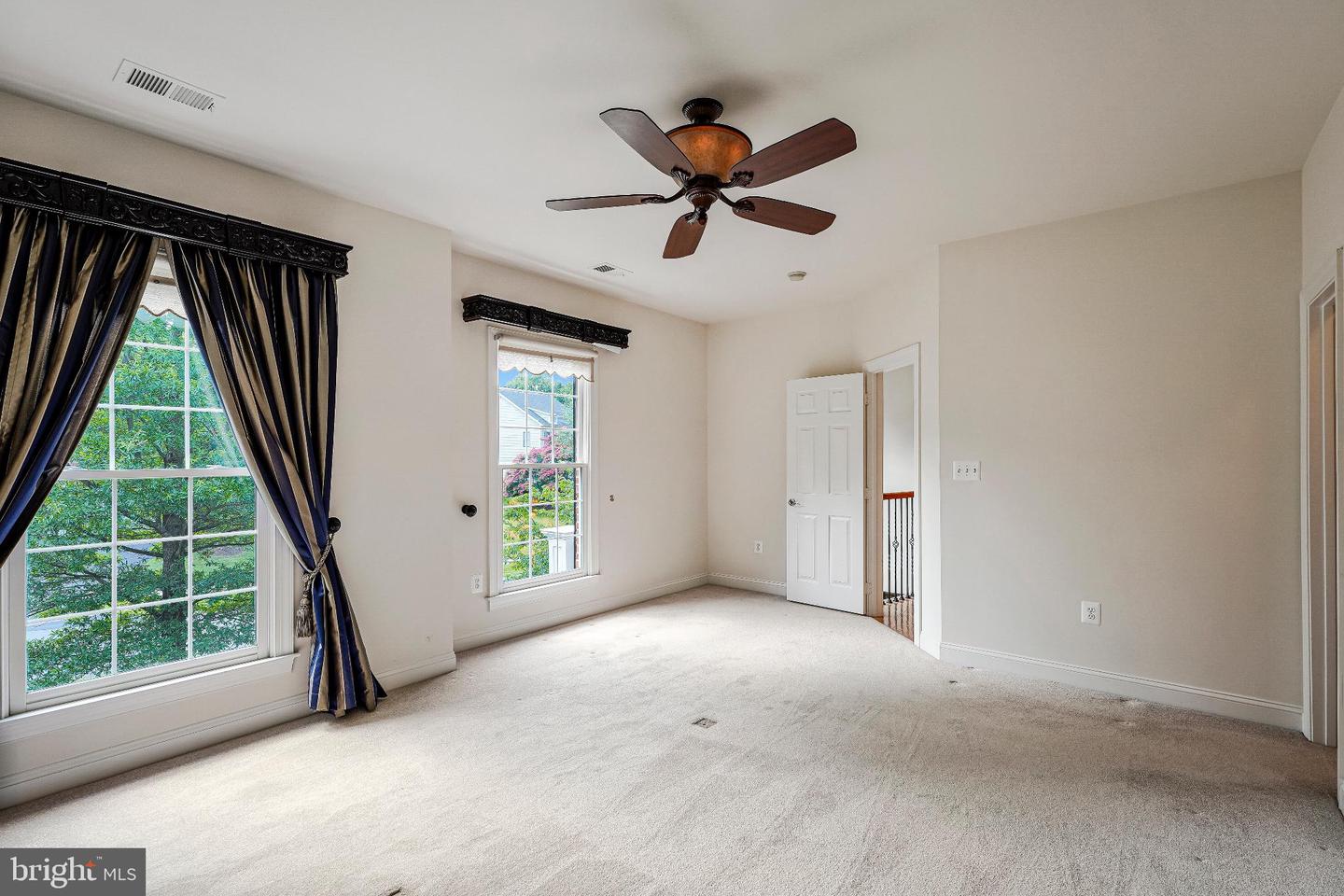 1631 Irvin St