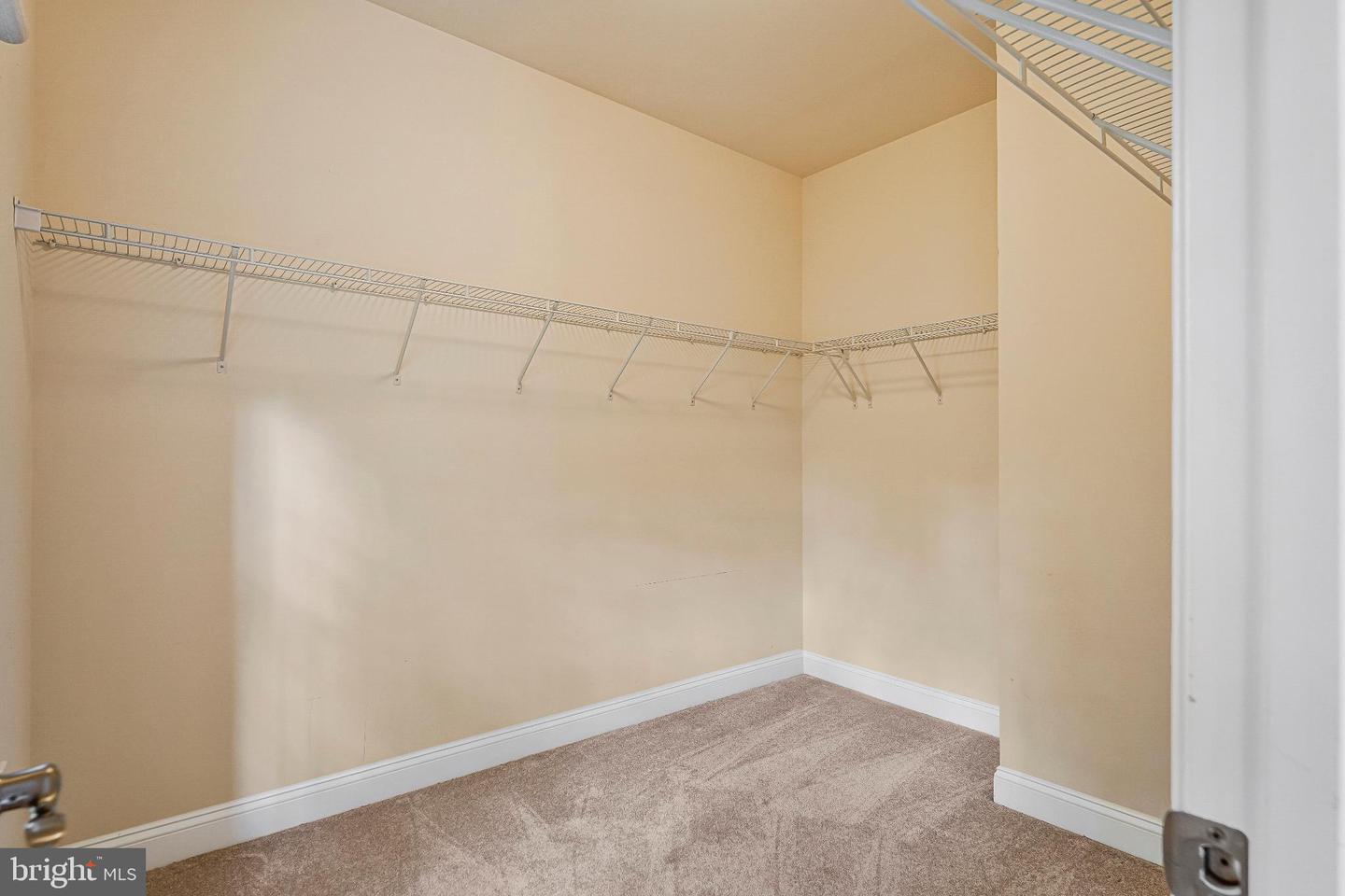 1631 Irvin St