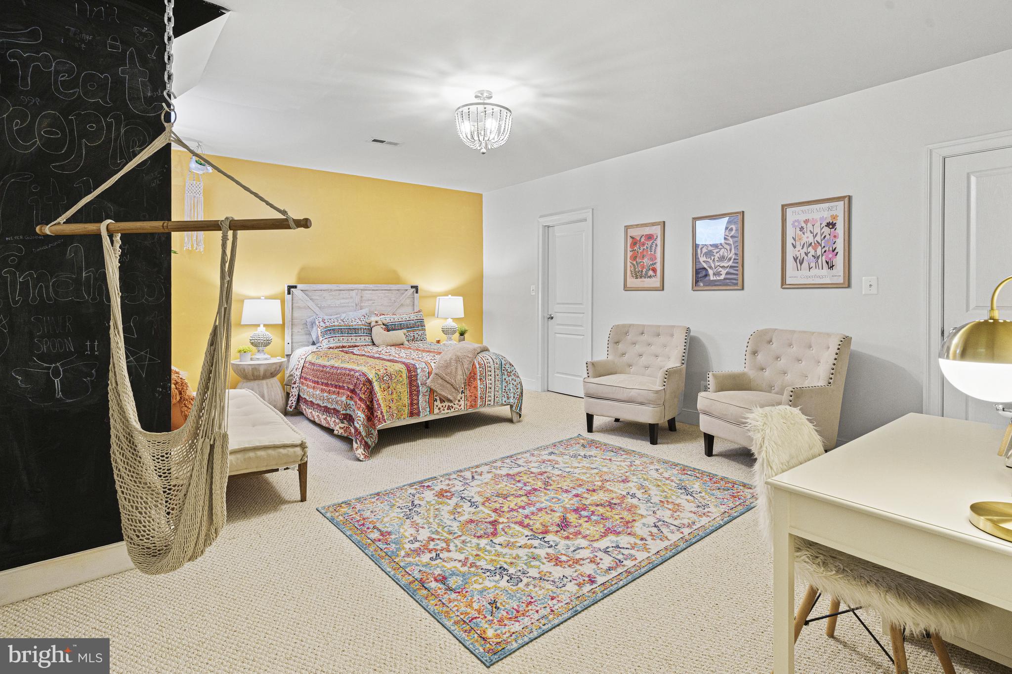 1912 Corliss Ct