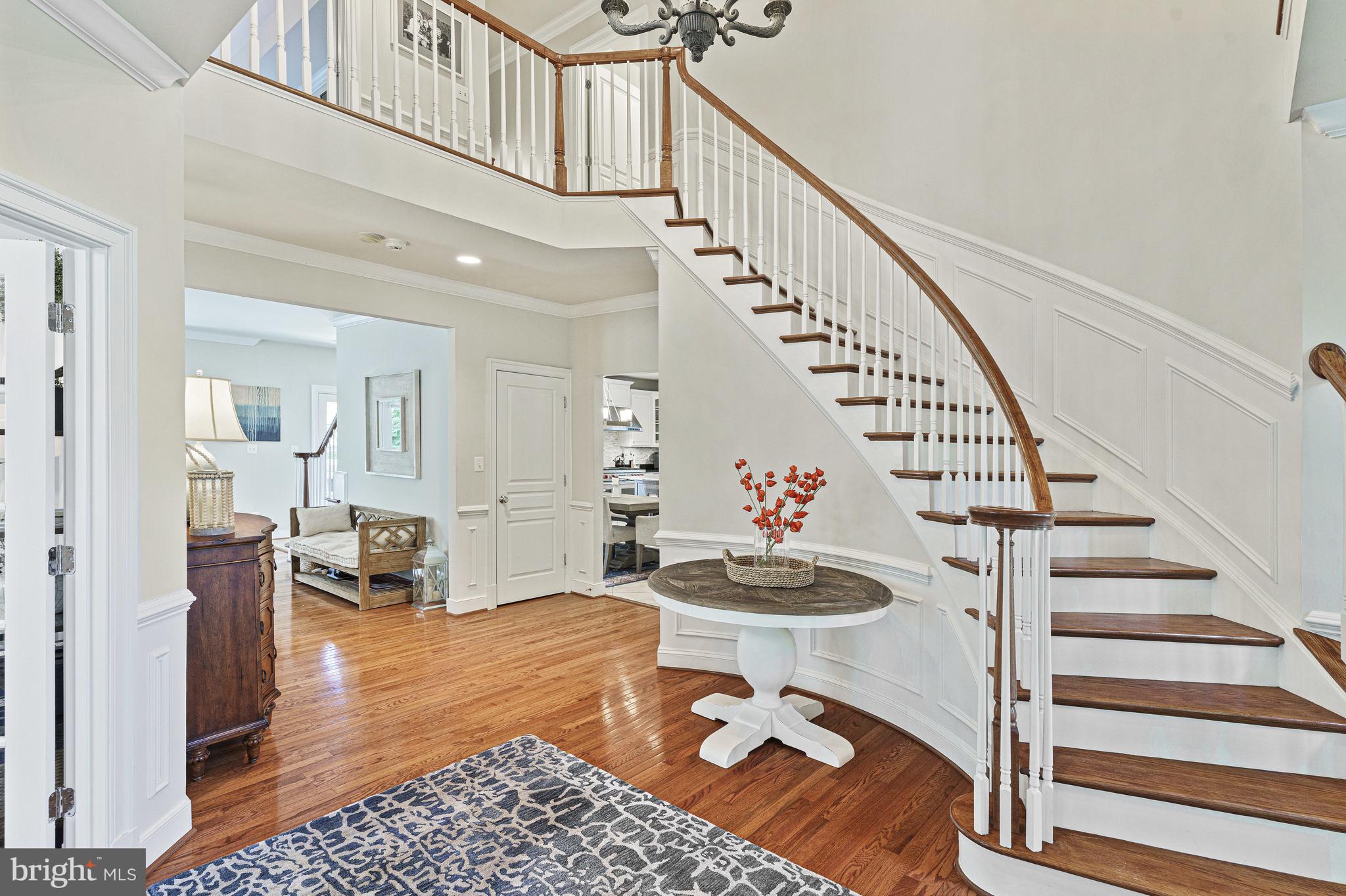 1912 Corliss Ct