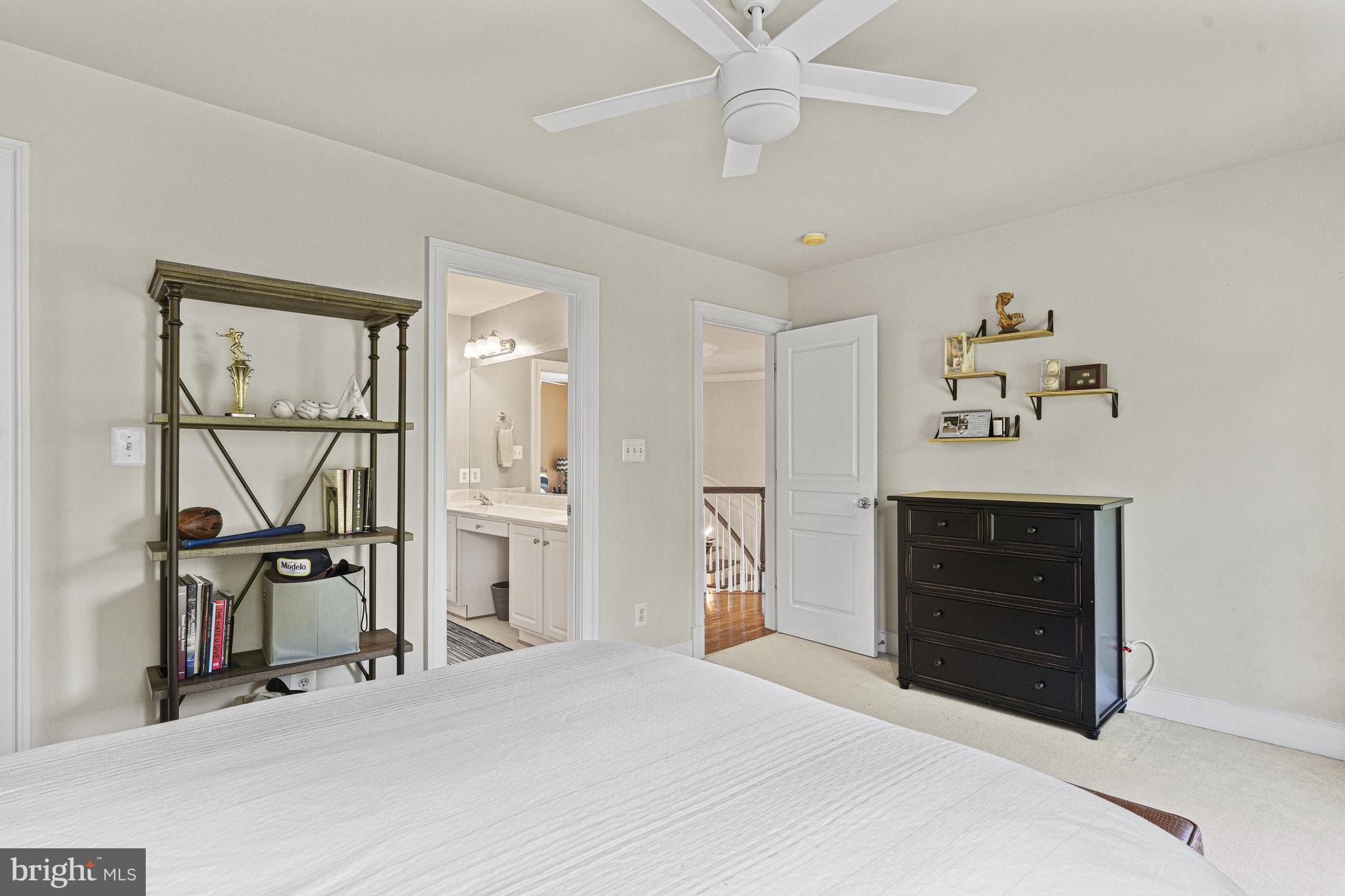 1912 Corliss Ct