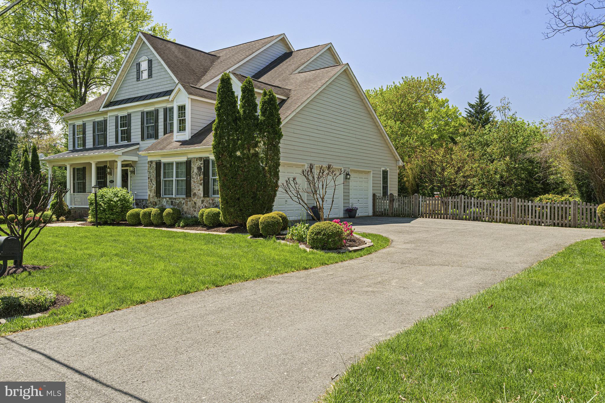 1912 Corliss Ct