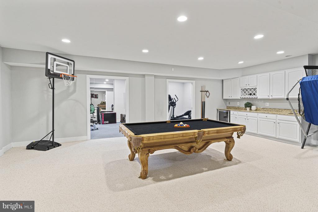 1912 Corliss Ct