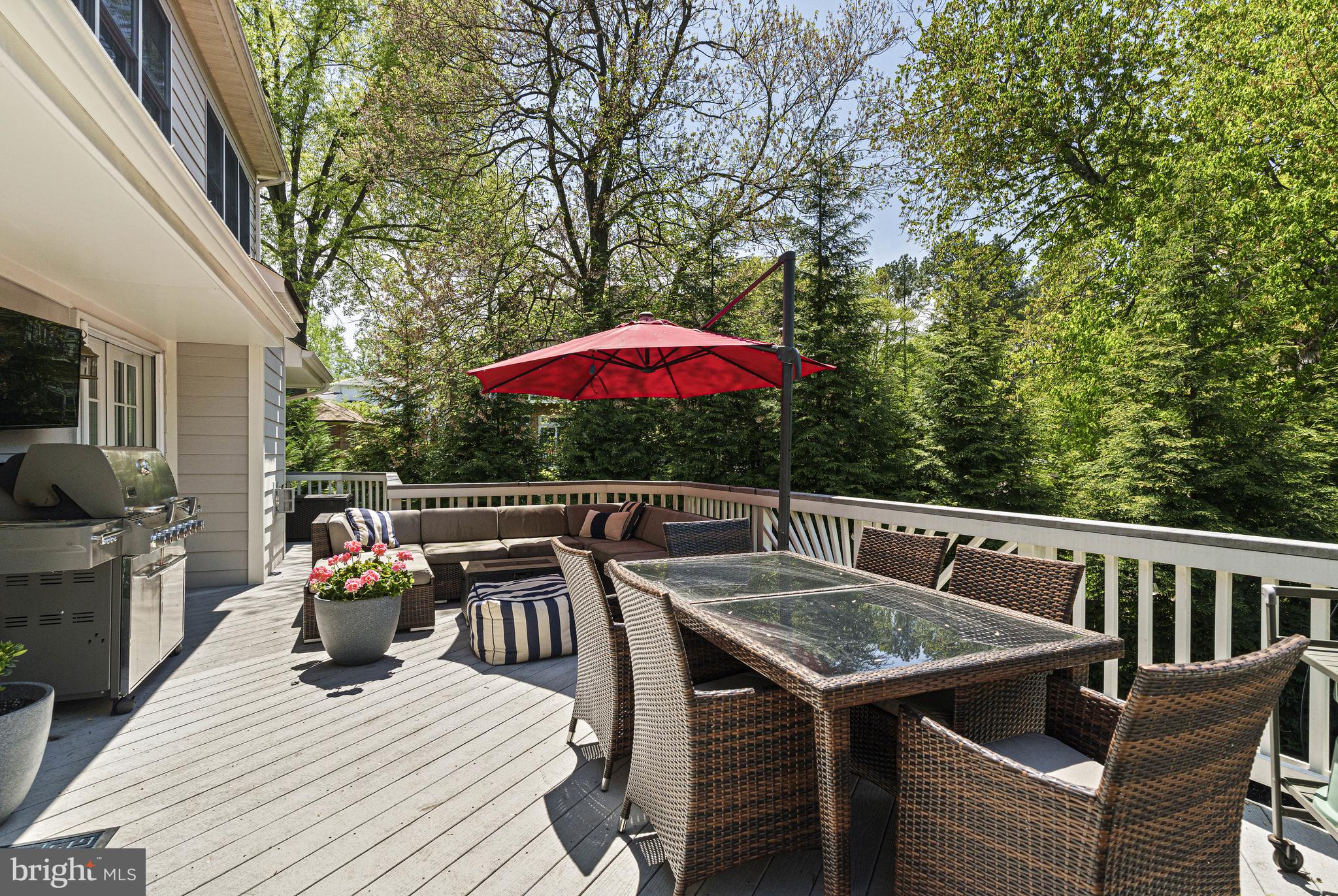 1912 Corliss Ct