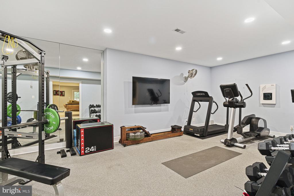 1912 Corliss Ct