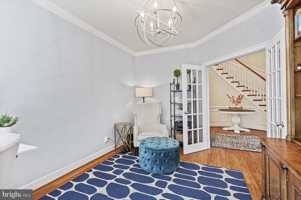 1912 Corliss Ct