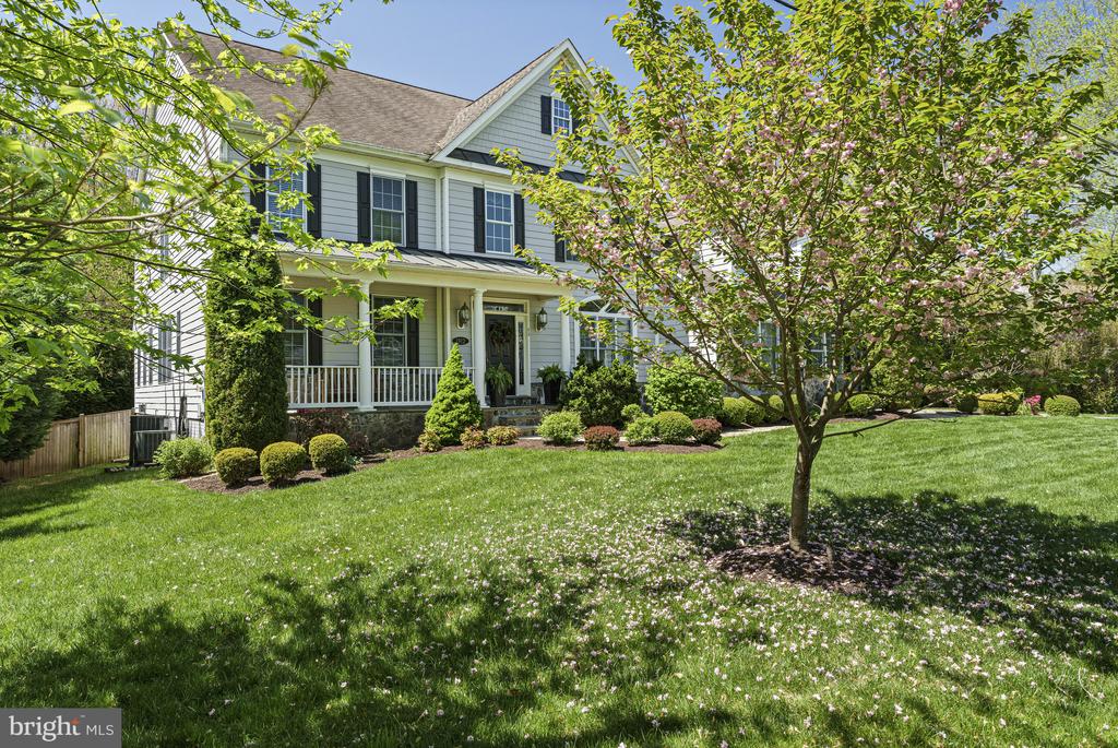 1912 Corliss Ct