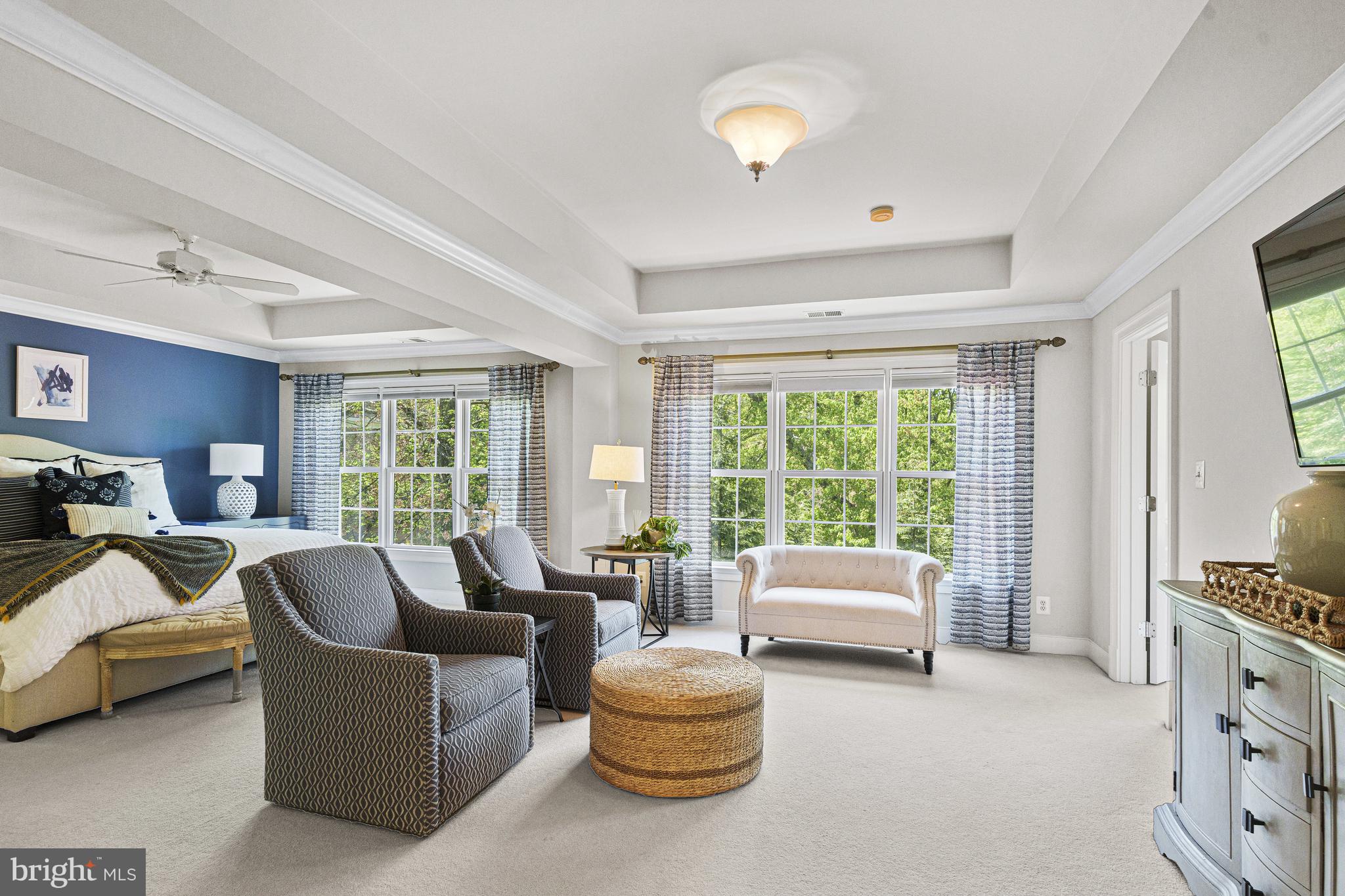 1912 Corliss Ct