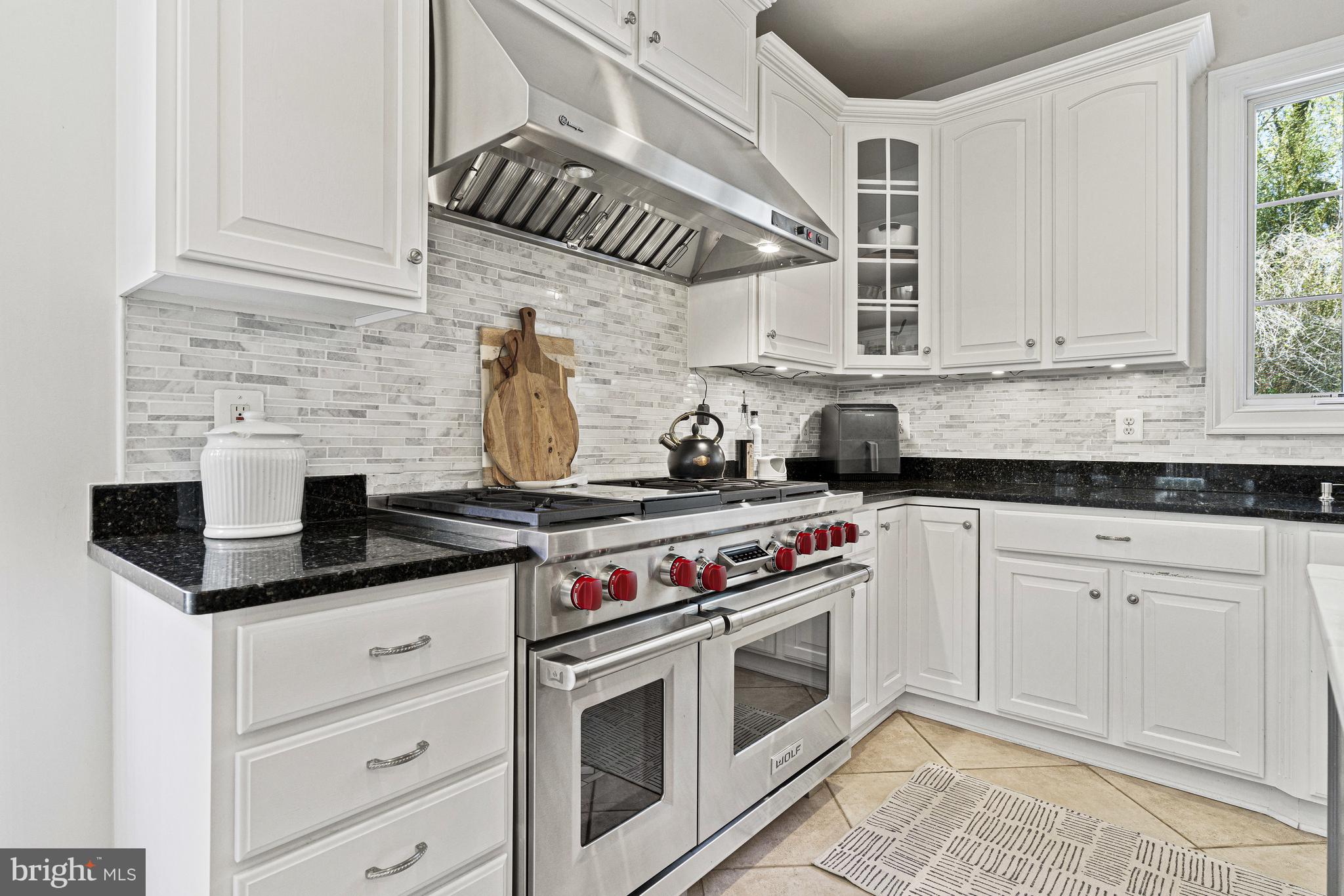 1912 Corliss Ct