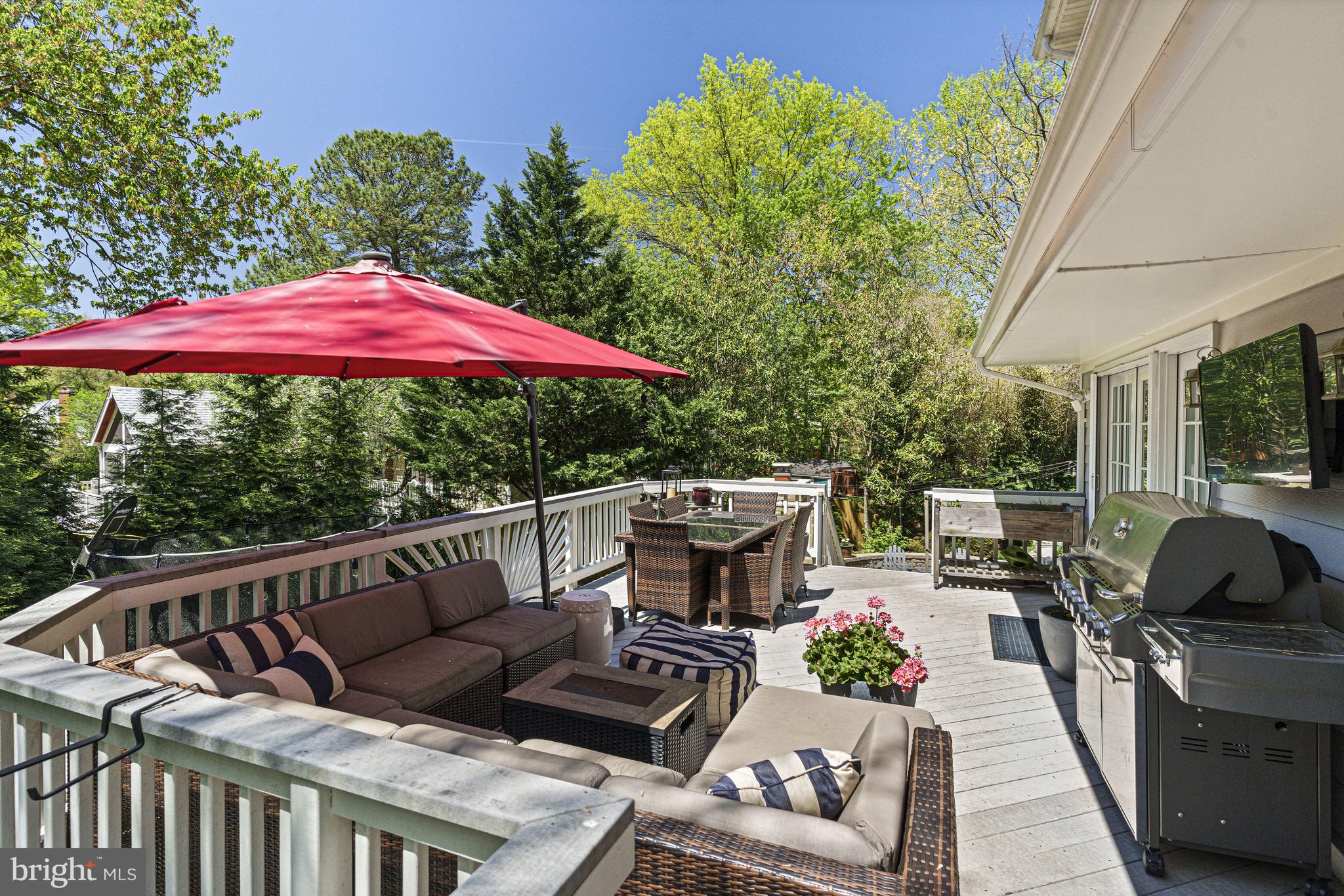 1912 Corliss Ct