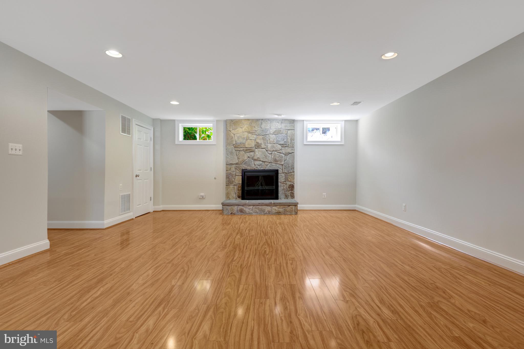 1519 Pathfinder Ln