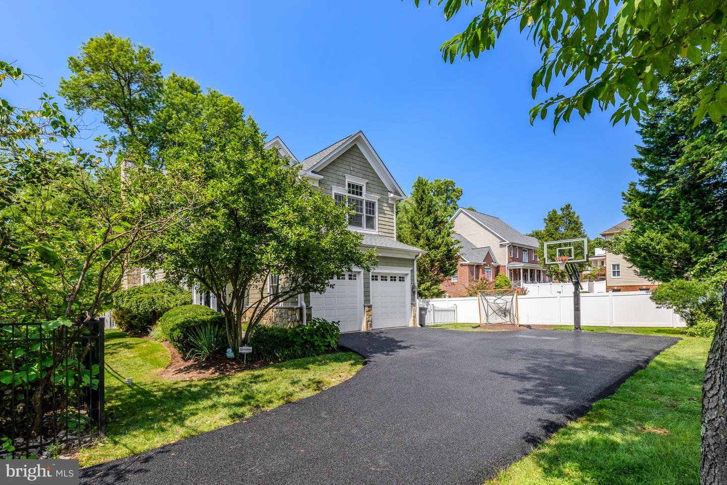 1519 Pathfinder Ln
