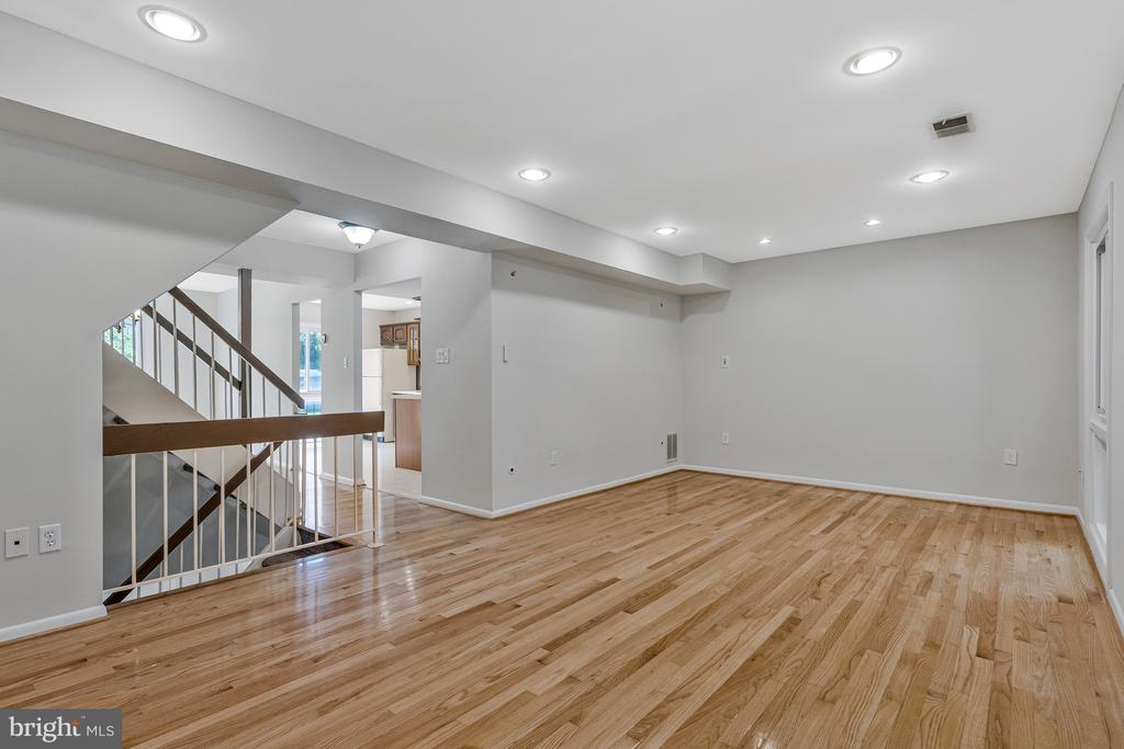 3007 MISSION SQUARE DRIVE