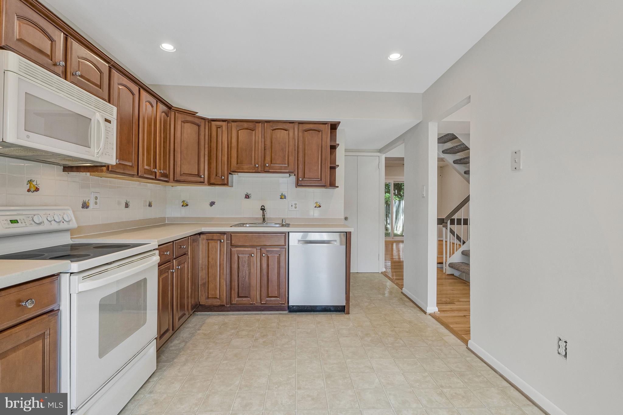 3007 MISSION SQUARE DRIVE
