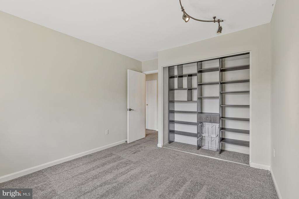 3007 MISSION SQUARE DRIVE