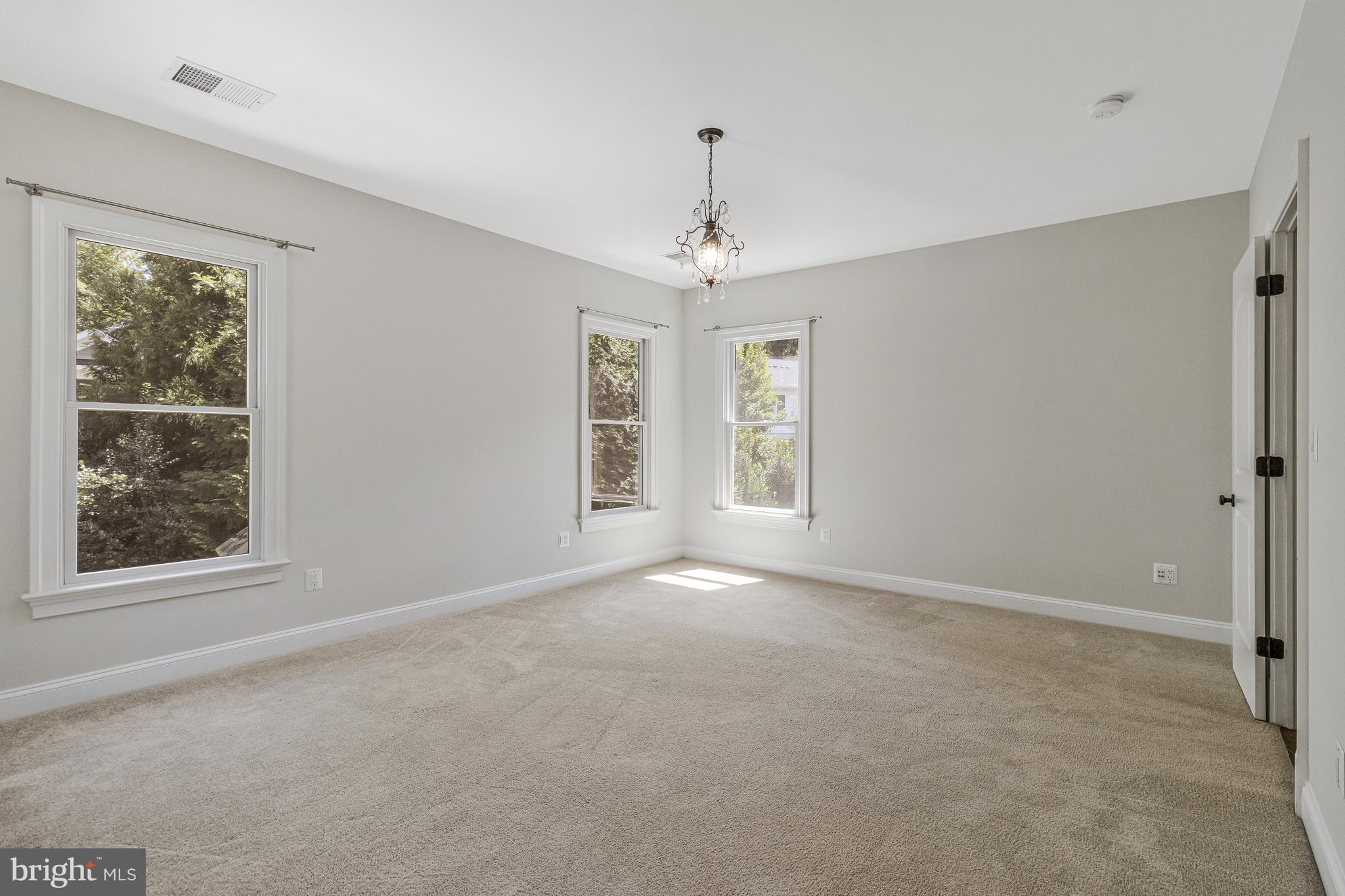 6031 CORLAND COURT