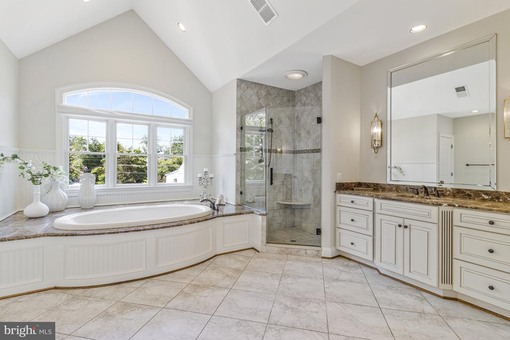 6031 CORLAND COURT