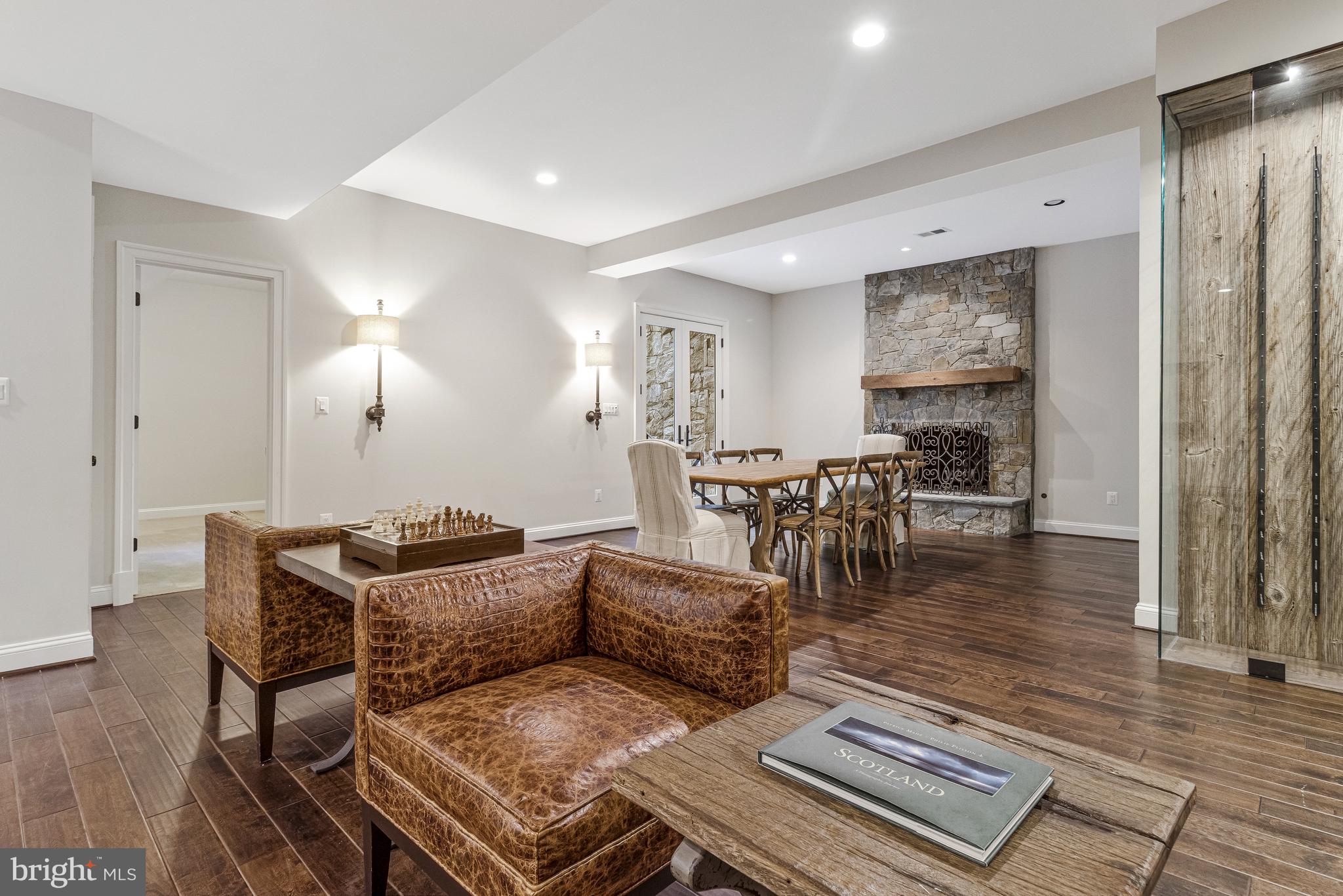 6031 CORLAND COURT