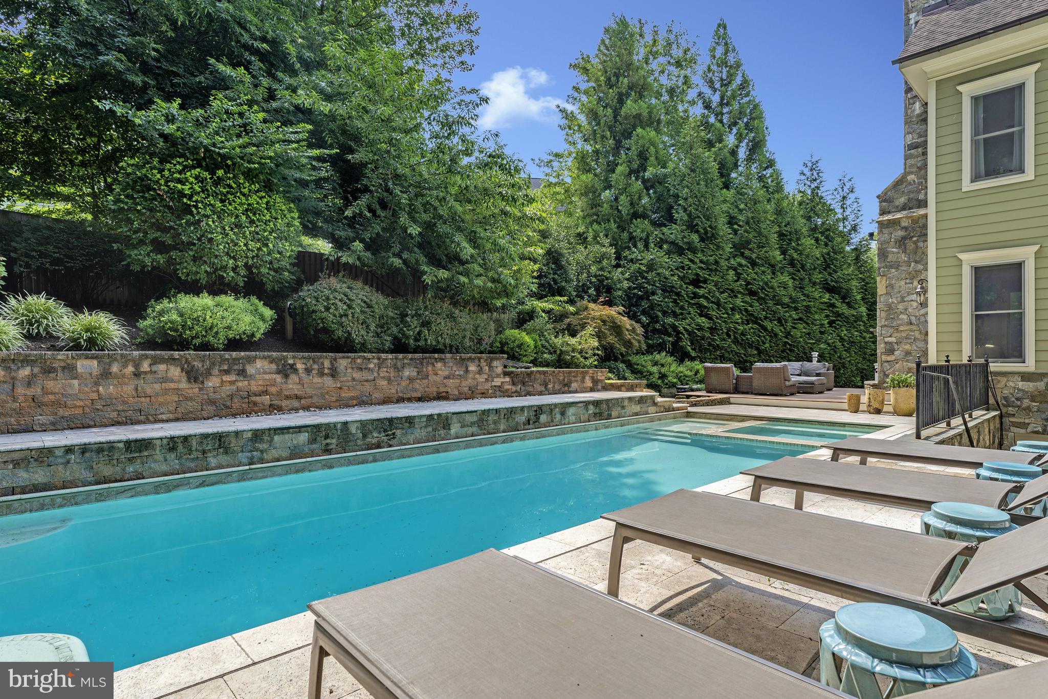 6031 CORLAND COURT
