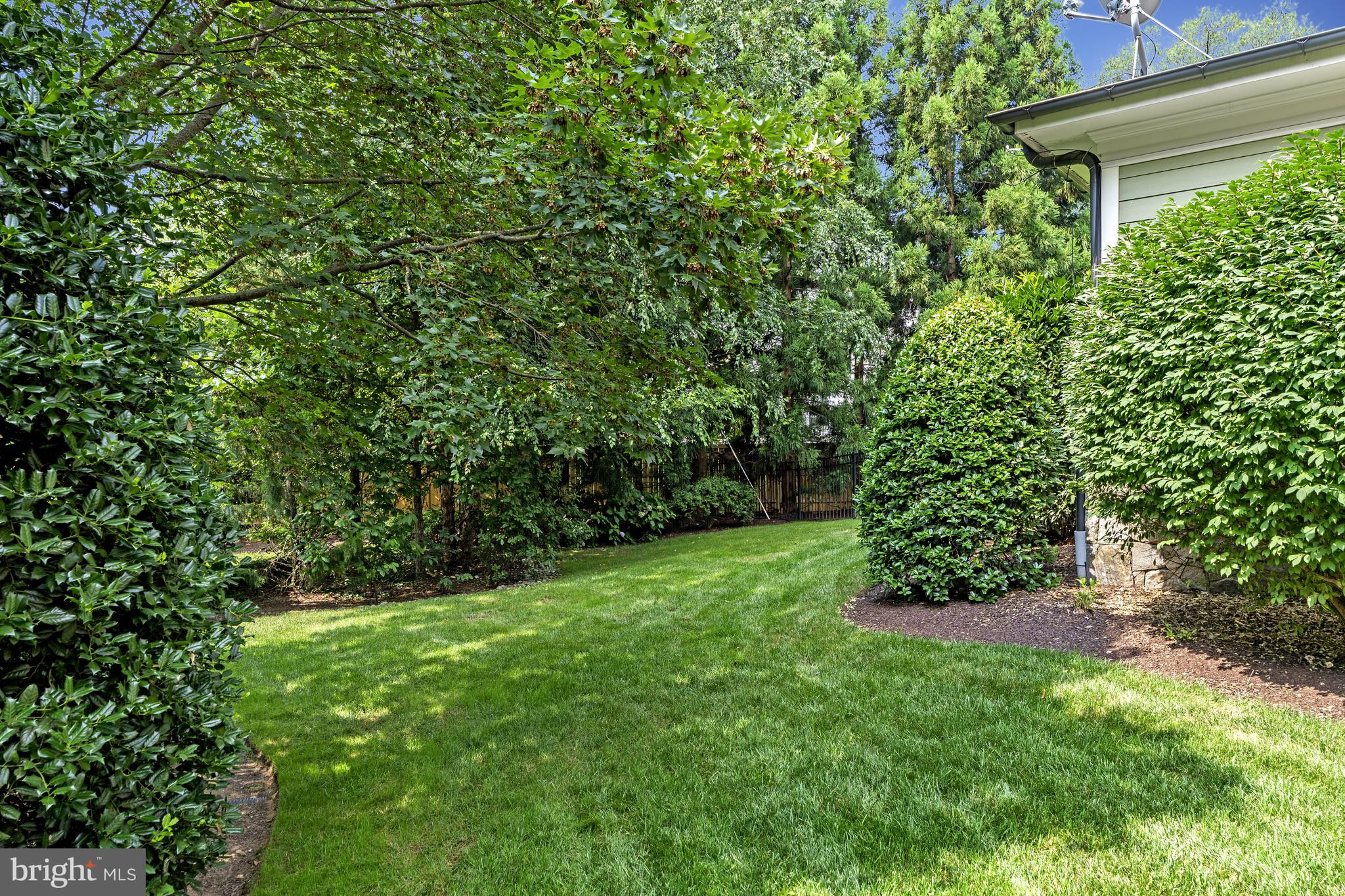 6031 CORLAND COURT