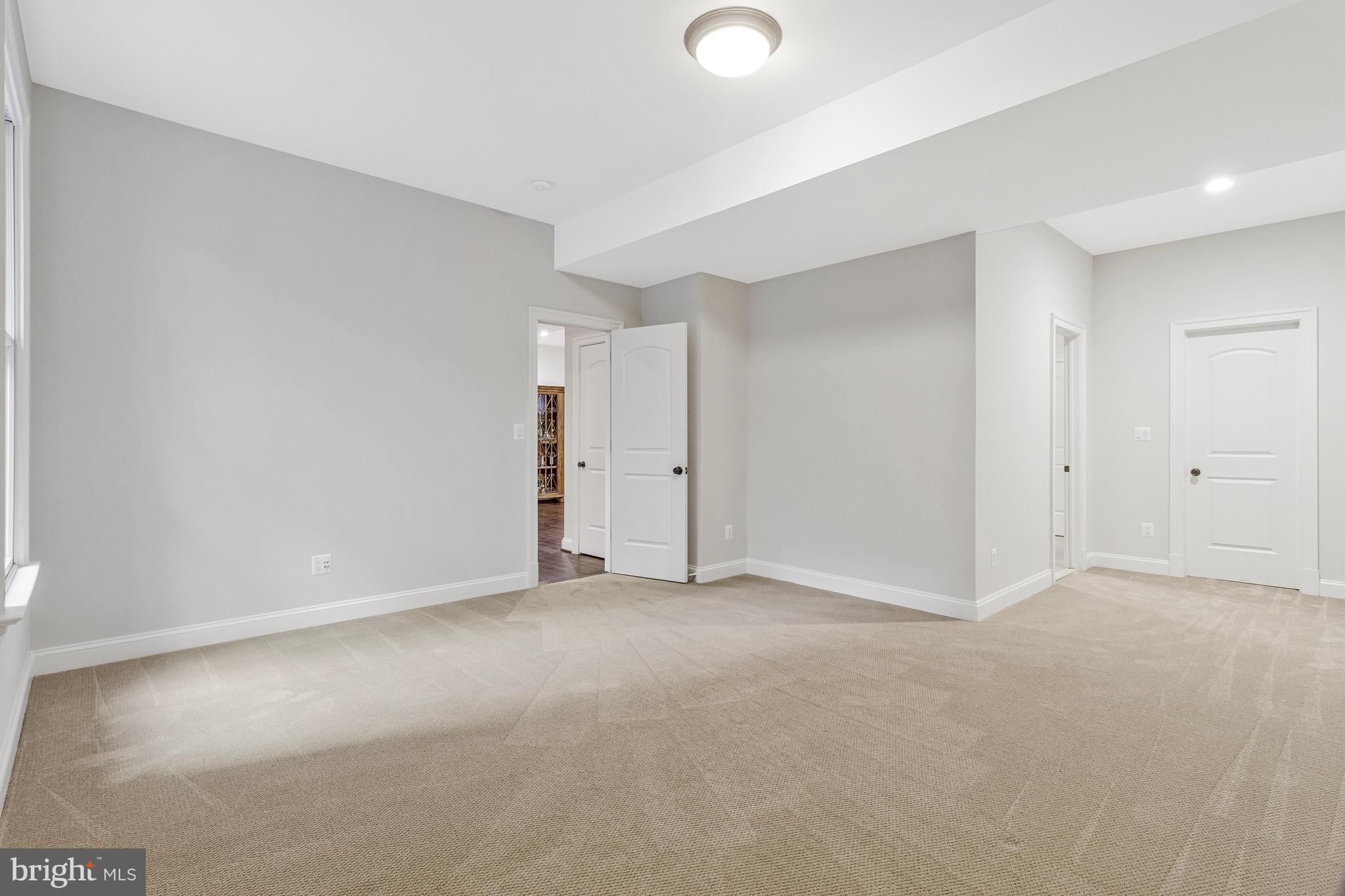 6031 CORLAND COURT