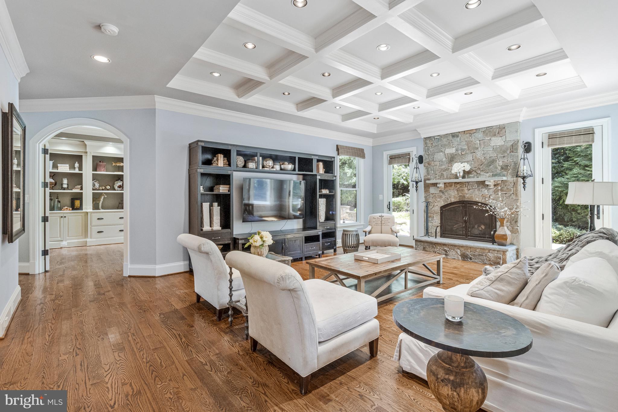 6031 CORLAND COURT