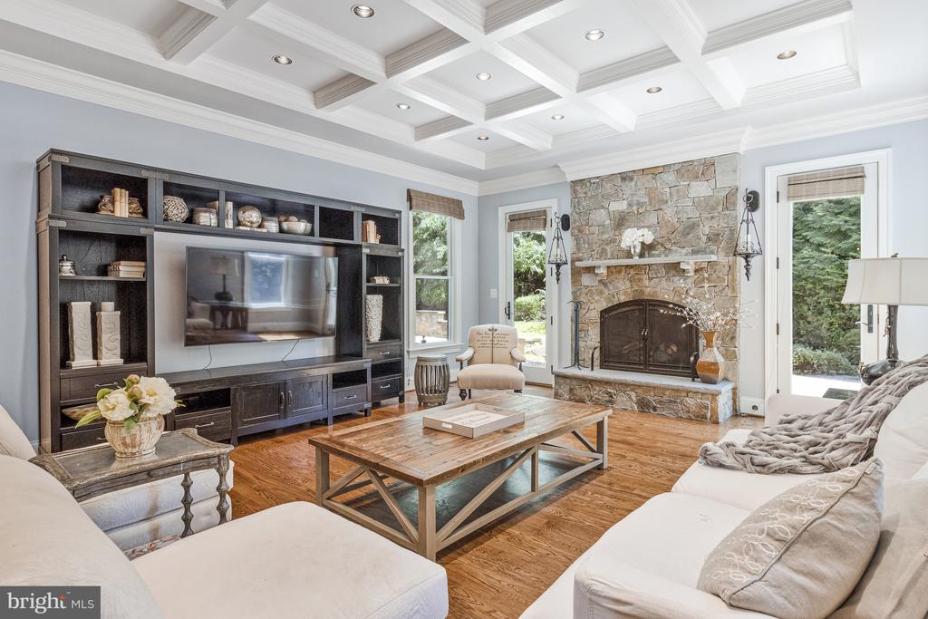 6031 CORLAND COURT