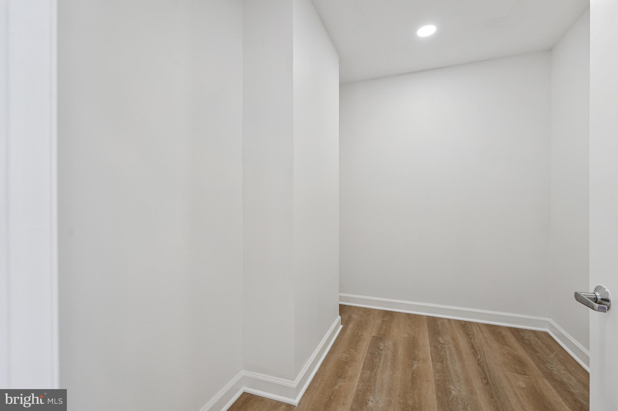 1830 FOUNTAIN DRIVE 1405