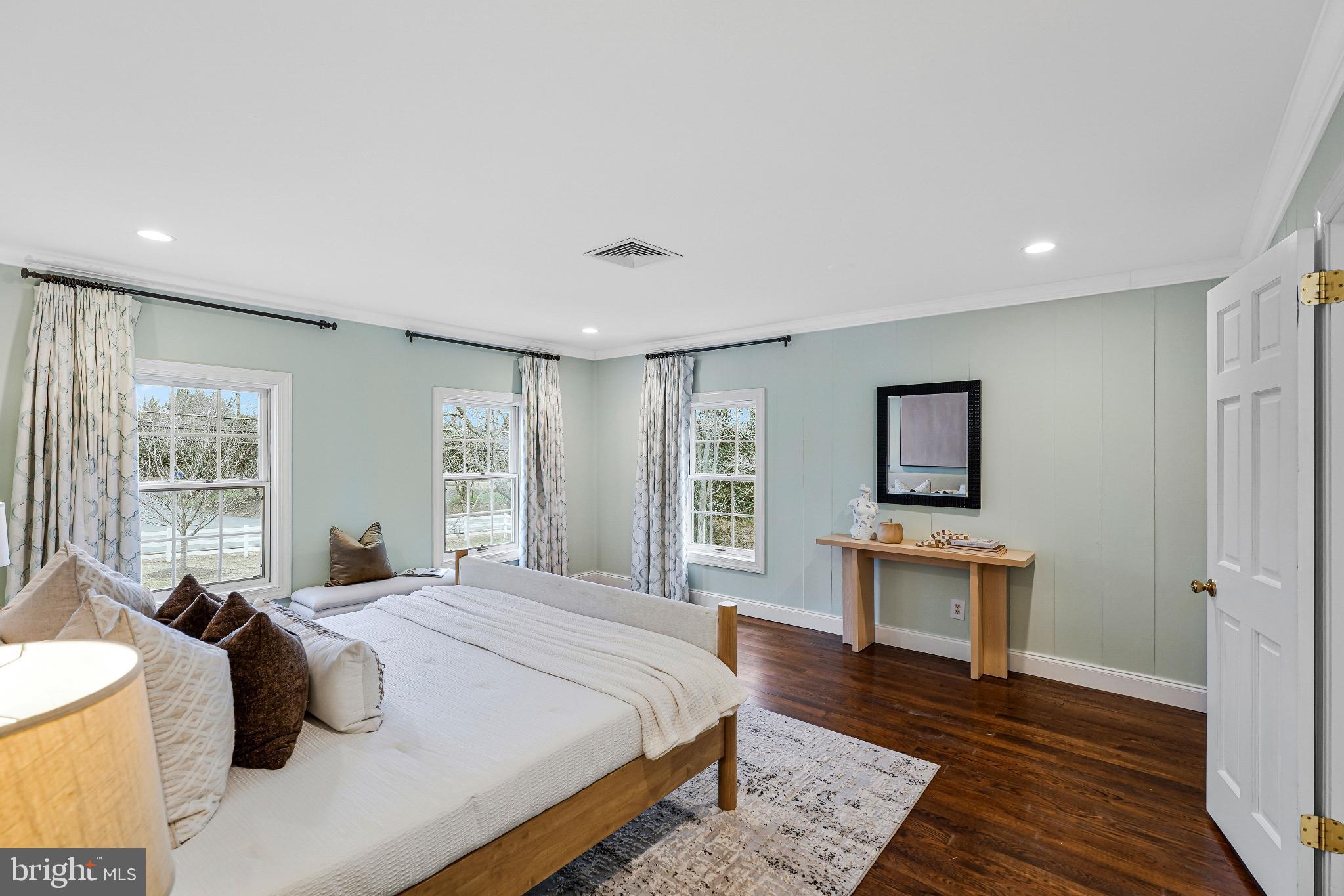 1120 BALLS HILL ROAD