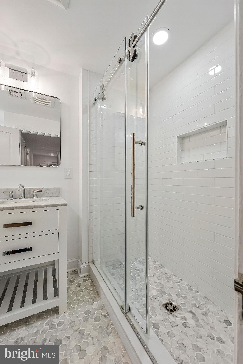 1120 BALLS HILL ROAD