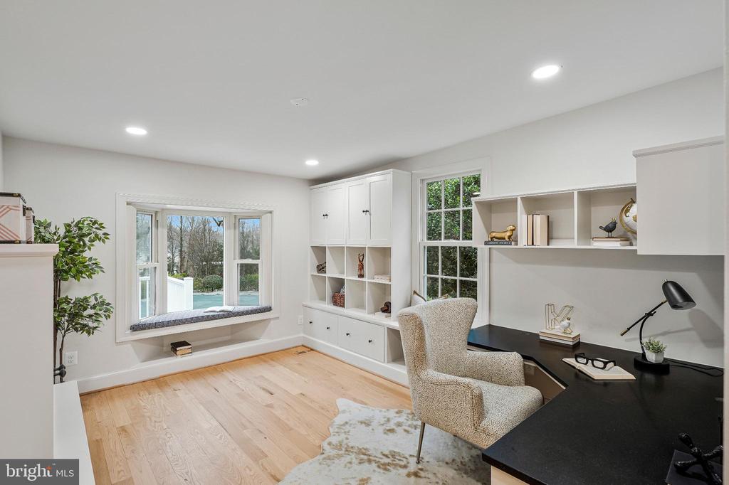 1120 BALLS HILL ROAD
