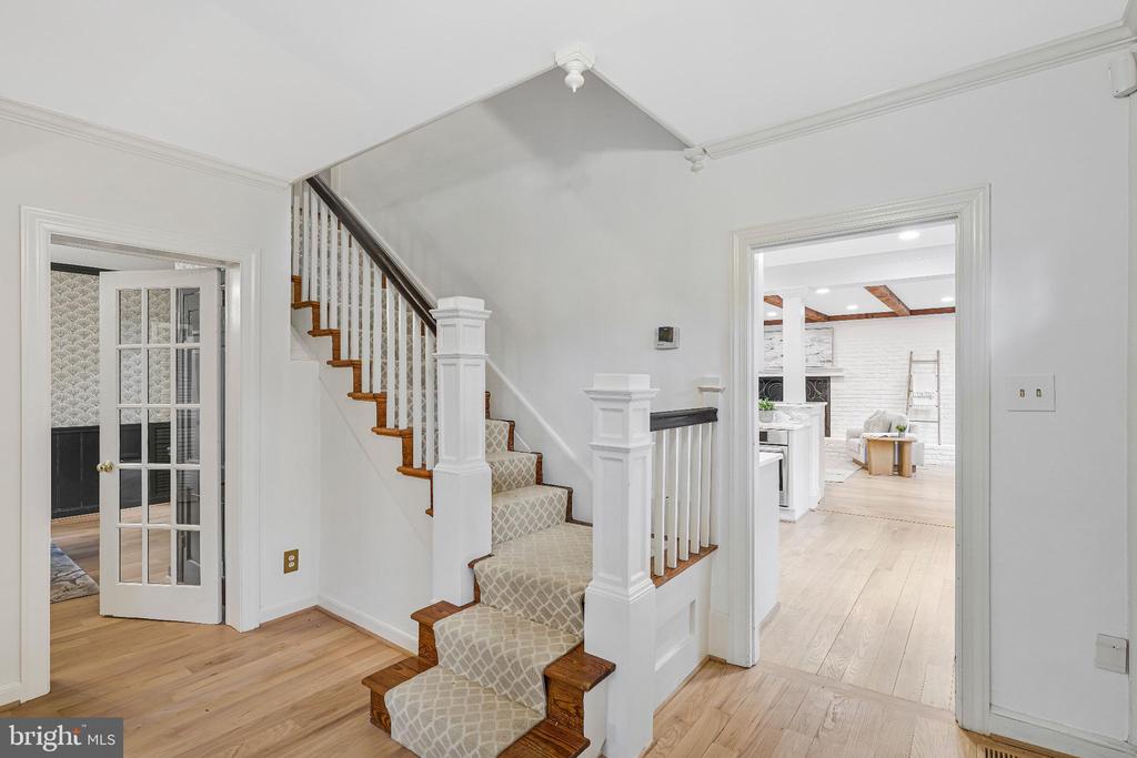 1120 BALLS HILL ROAD