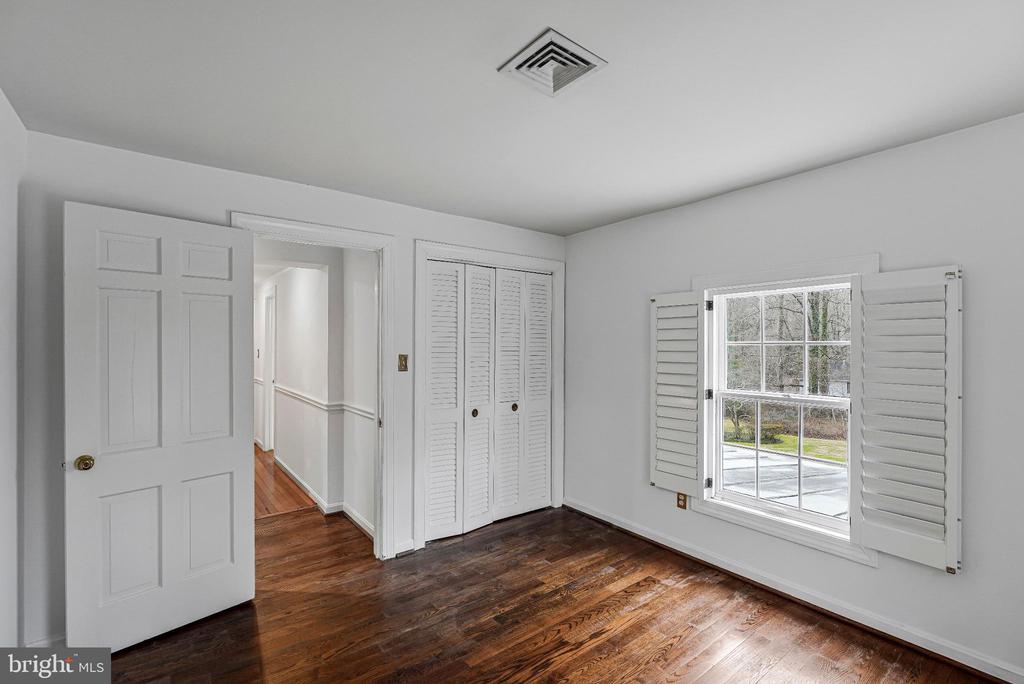 1120 BALLS HILL ROAD