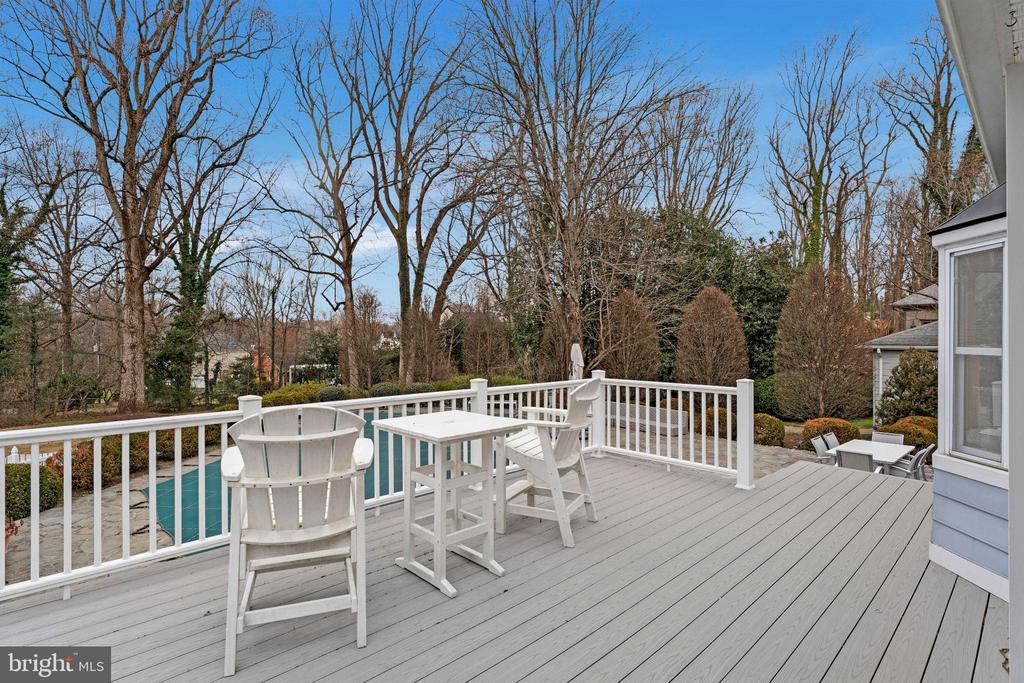 1120 BALLS HILL ROAD