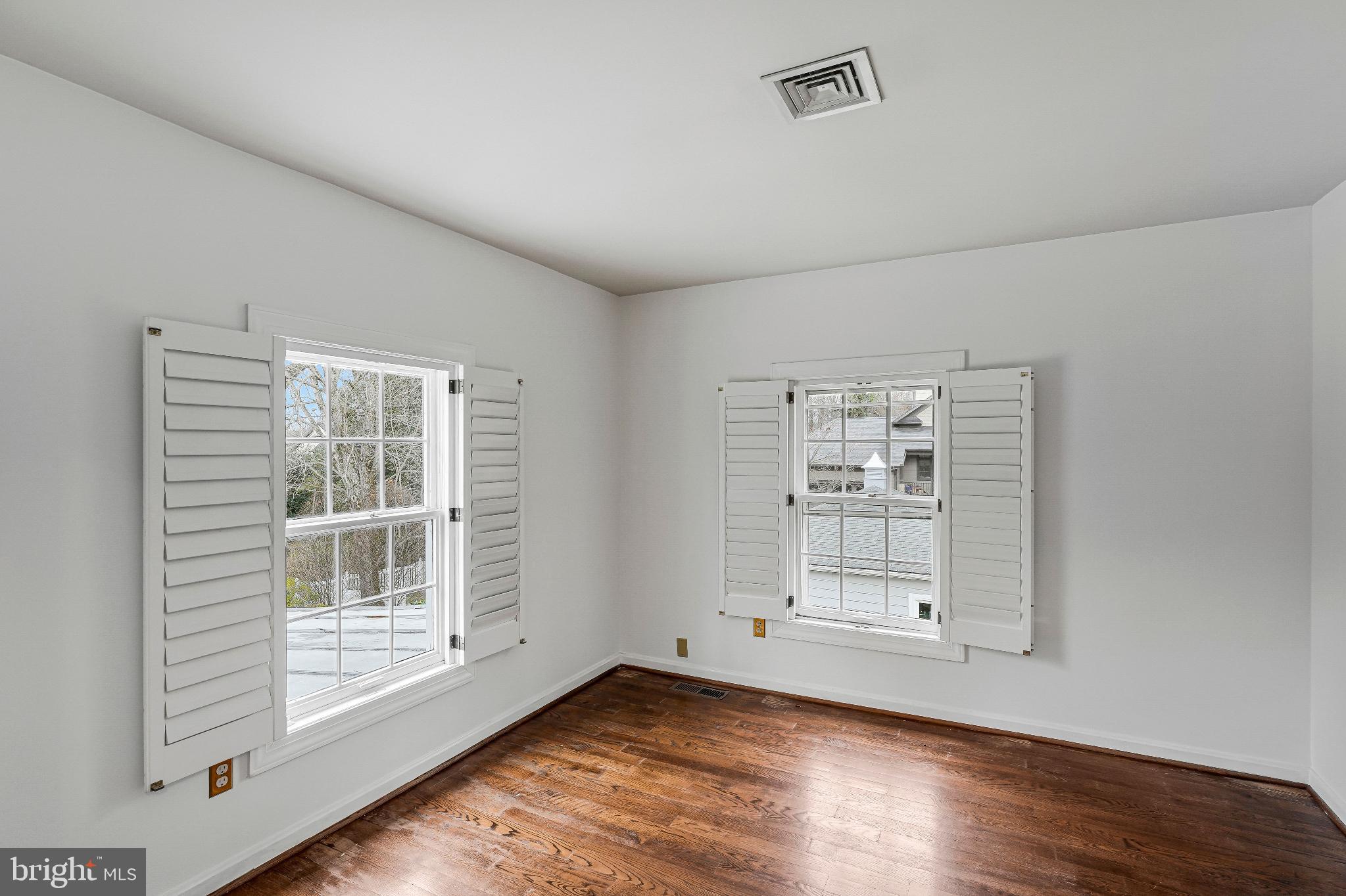 1120 BALLS HILL ROAD